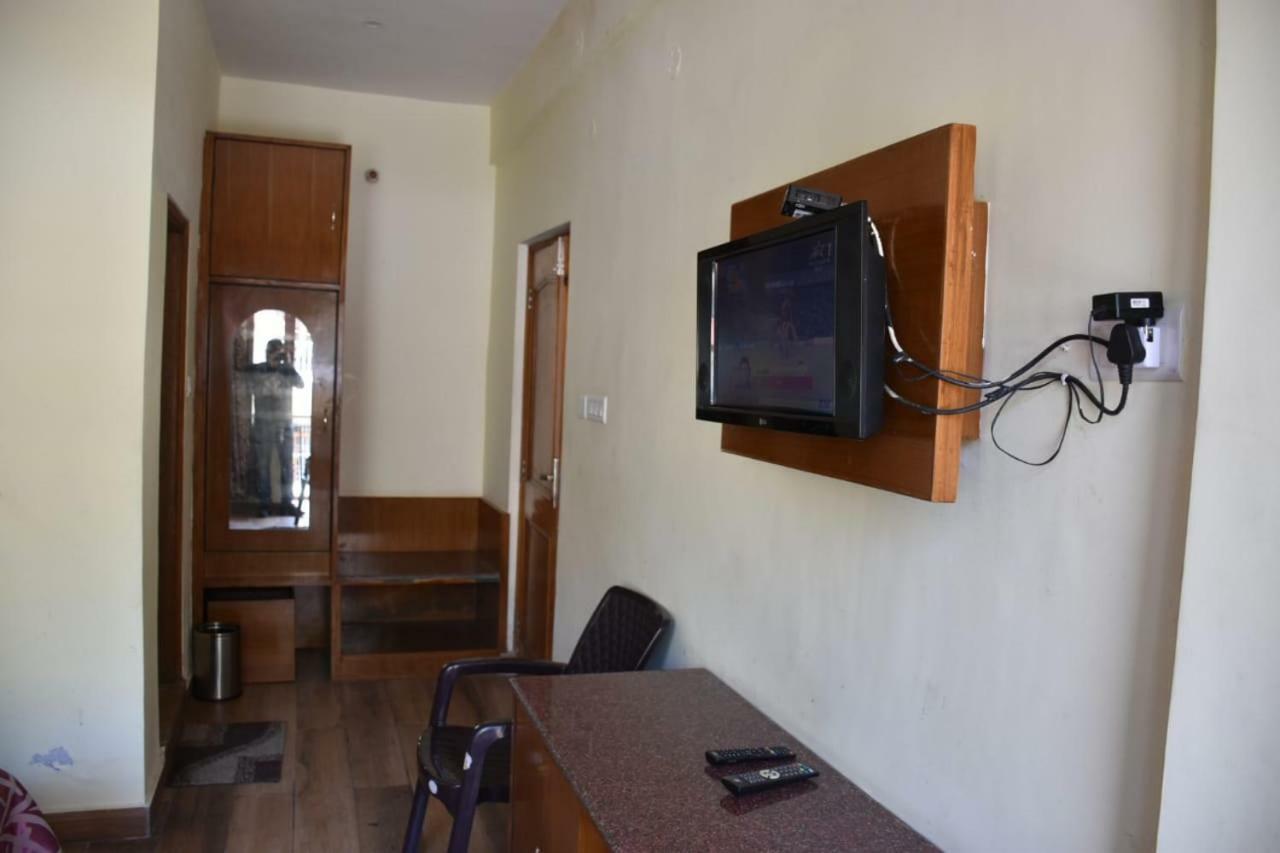 Misty Woods Hotel Dharamshala Exterior photo